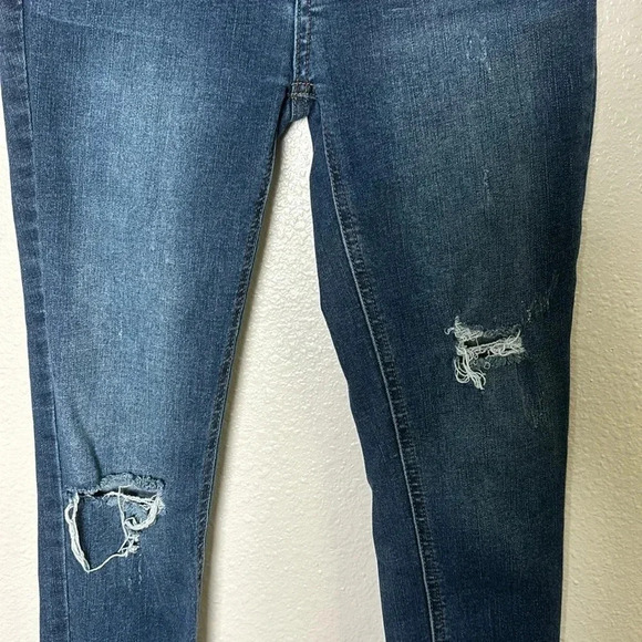 Free People Distressed Denim Skinny Jean - Picture 4 of 8